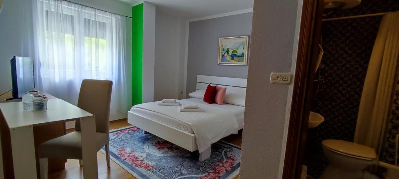 Villa Monera Apartments & Rooms & Free Garage موستار المظهر الخارجي الصورة
